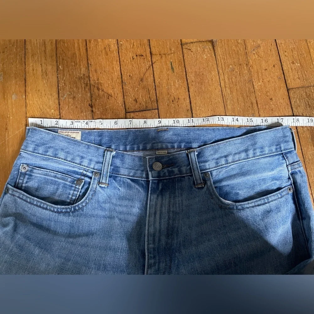 Men’s J. Crew every stitch counts Straight jeans size 34/34 excellent condition